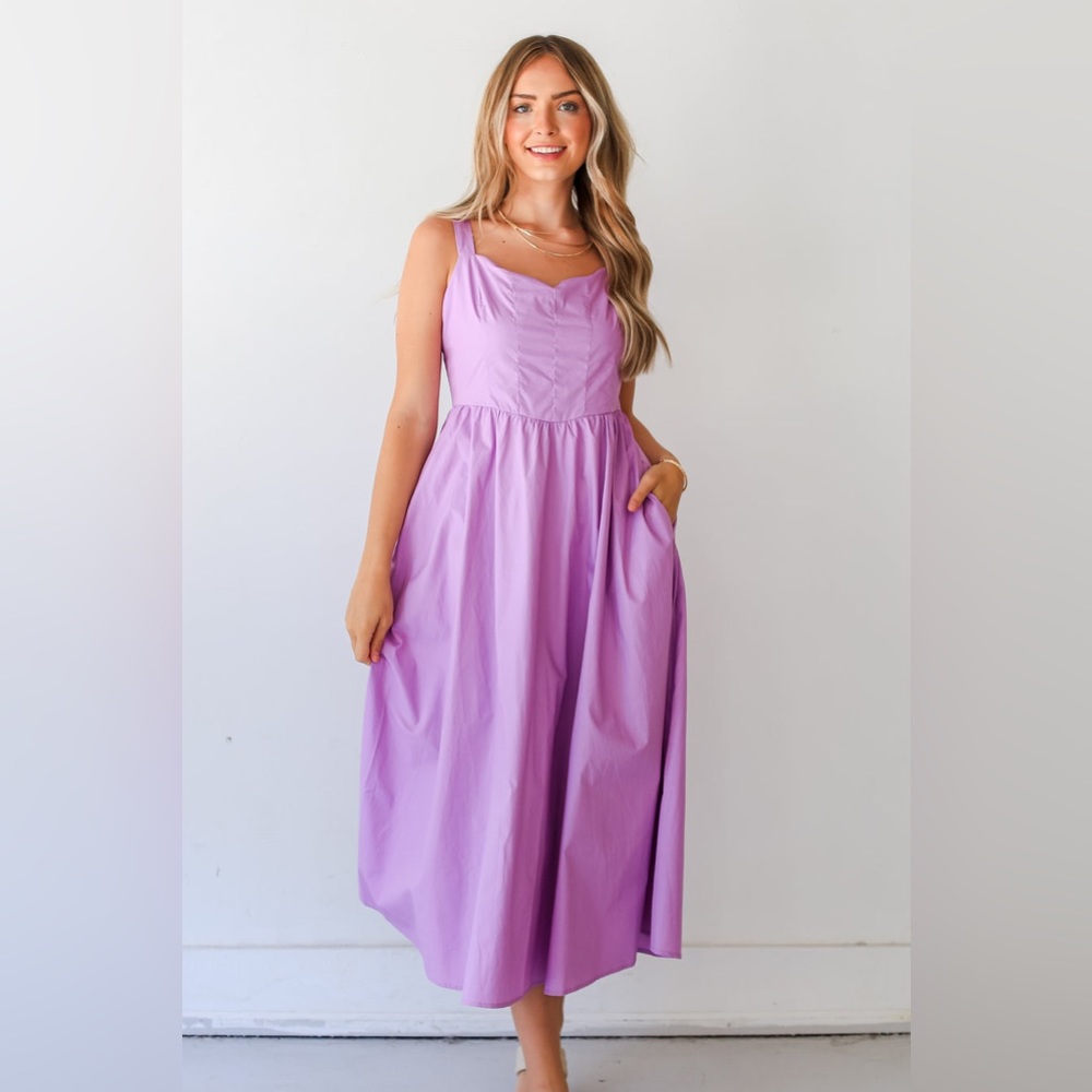 ⭐️Gala Perfection lavender maxi. Scalloped neckline - Picture 4 of 16